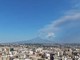 Etna, nube di cenere di 4 chilometri dal vulcano: scatta allerta rossa per l'aviazione