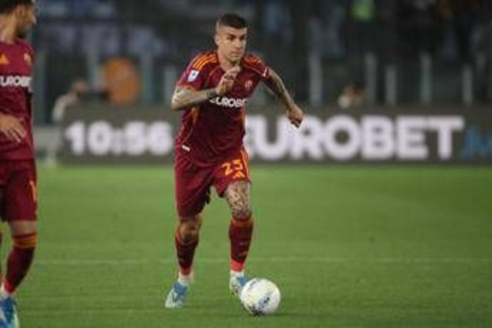 Parma-Roma, contatto Valenti-Mancini in area: era rigore? Parma-Roma, contatto Valenti-Mancini in area: era rigore?