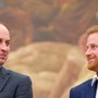Harry torna nel Regno Unito con la famiglia, il desiderio di Kate e la richiesta a William Harry torna nel Regno Unito con la famiglia, il desiderio di Kate e la richiesta a William