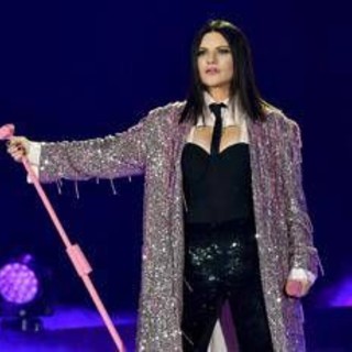 Laura Pausini confessa: &quot;Dopo aver venduto milioni di dischi sono rimasta senza niente&quot;